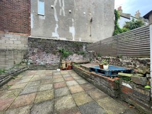 Photo 18- click for photo gallery